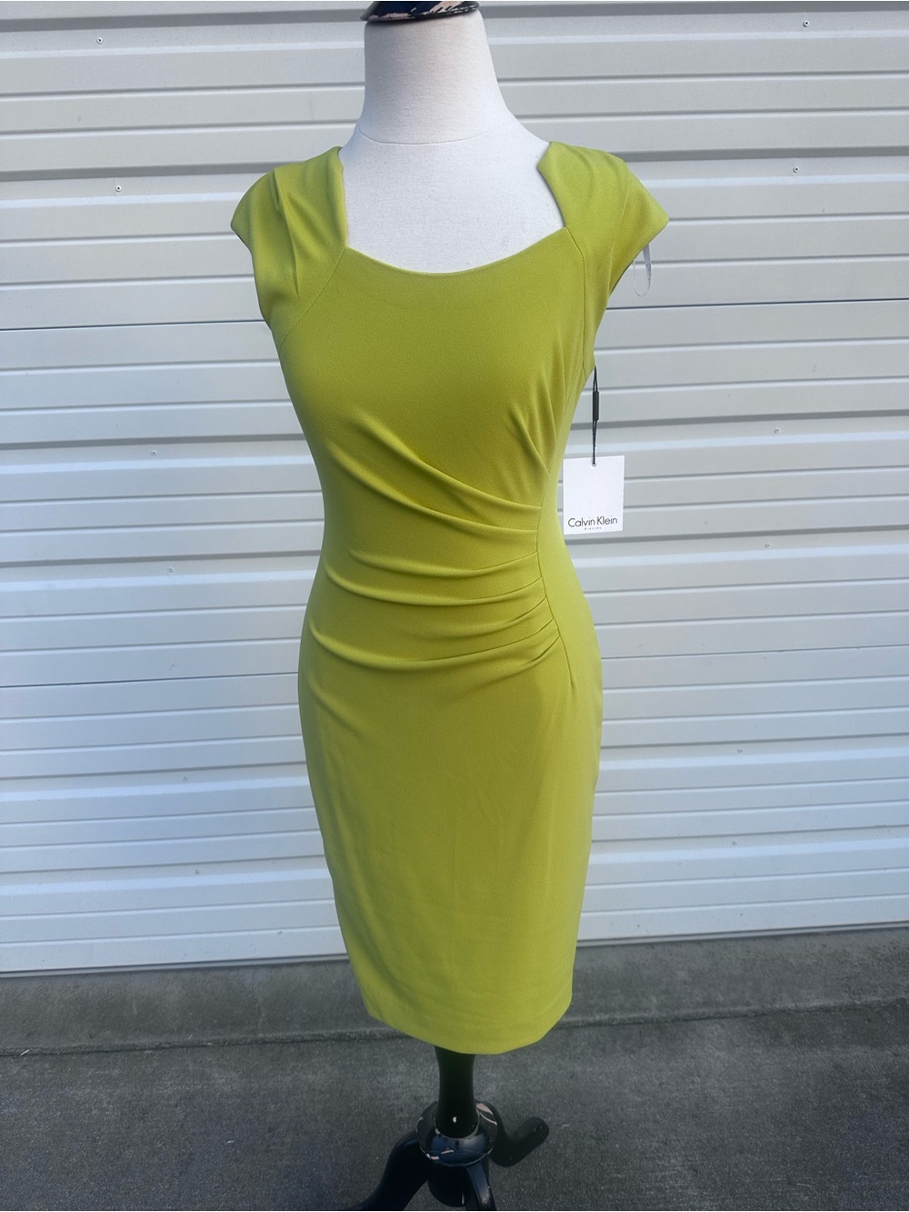 Calvin Klein Lemon/Lime Green Cap-Sleeve Sheath Dress